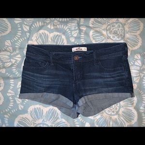 Hollister dark denim jean shorts, EUC